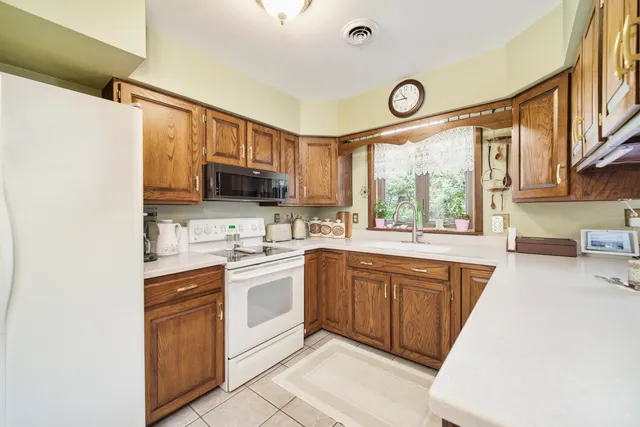 $329,900 | 938 18th Street, Manistee, MI 49660