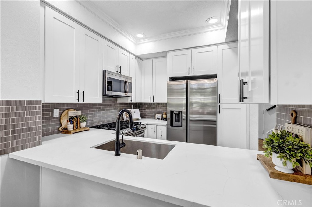 151 Pasto Rico Rancho Santa Margarita, CA 92688 - Photo 11 of 31 Gallery Image 11