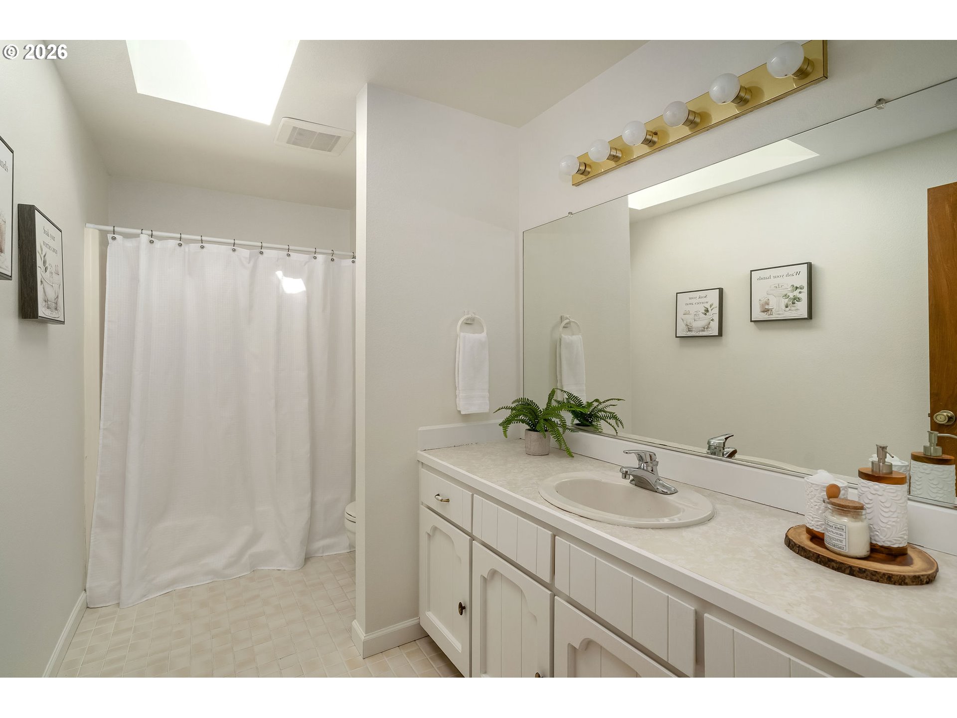 7960 Southwest Barnard Drive Beaverton, OR 97007 - Photo 27 of 41