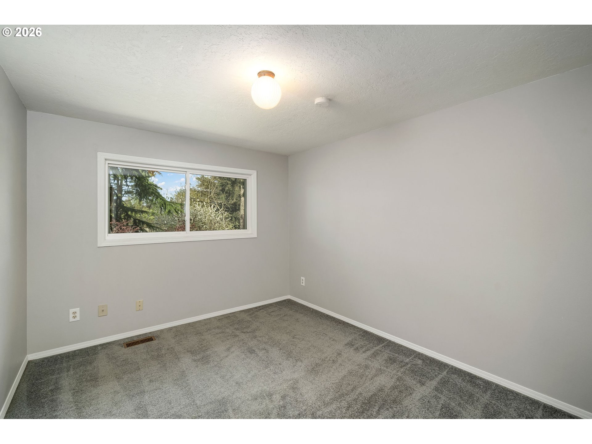 7960 Southwest Barnard Drive Beaverton, OR 97007 - Photo 28 of 41