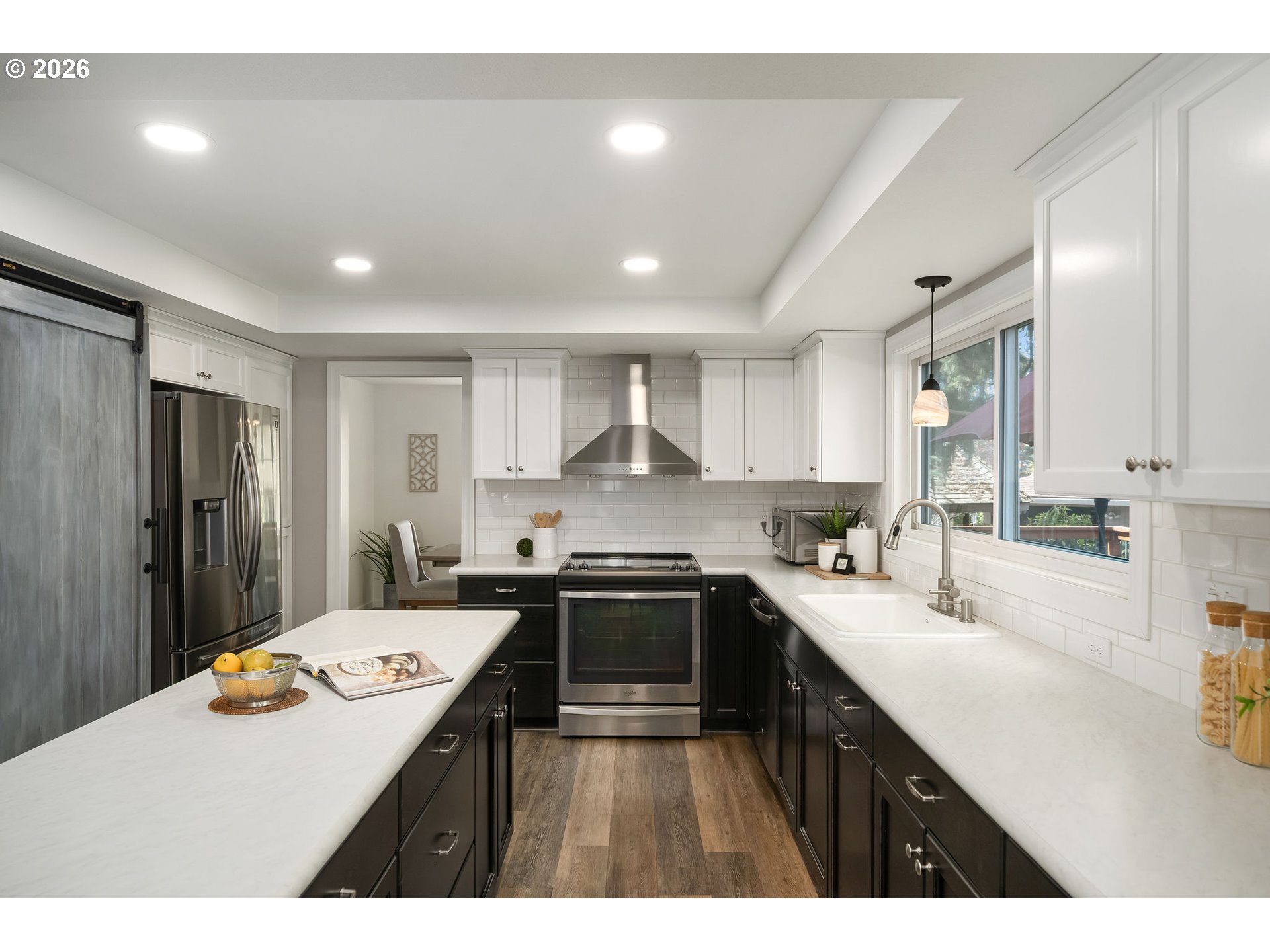 7960 Southwest Barnard Drive Beaverton, OR 97007 - Photo 10 of 41