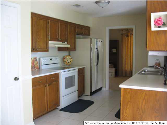 5516 Highland Ridge Drive Baton Rouge, LA 70817 - Photo 7 of 14 Gallery Image 7