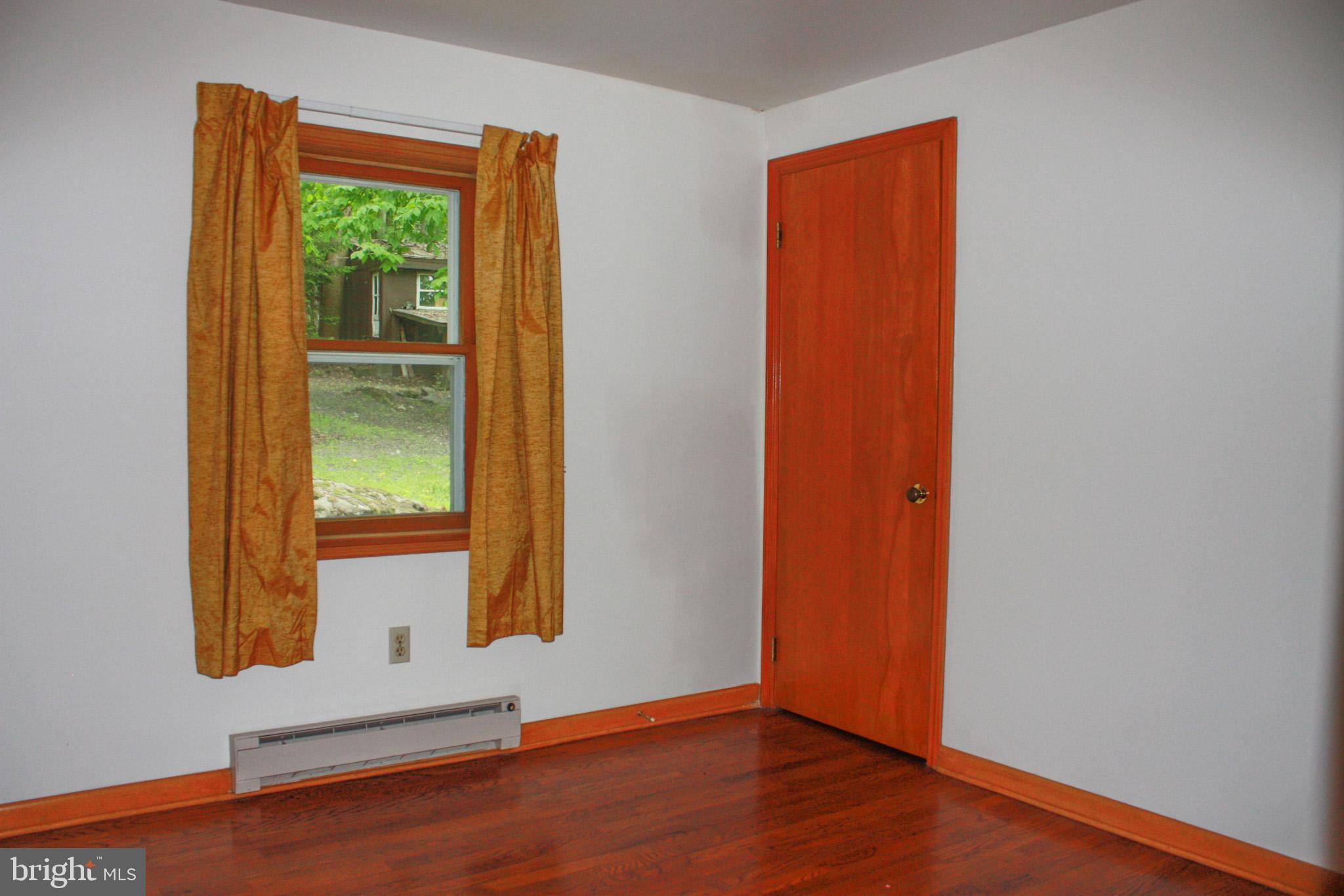 1024 Skymount Road Green Lane, PA 18054 - Photo 10 of 19 Gallery Image 10