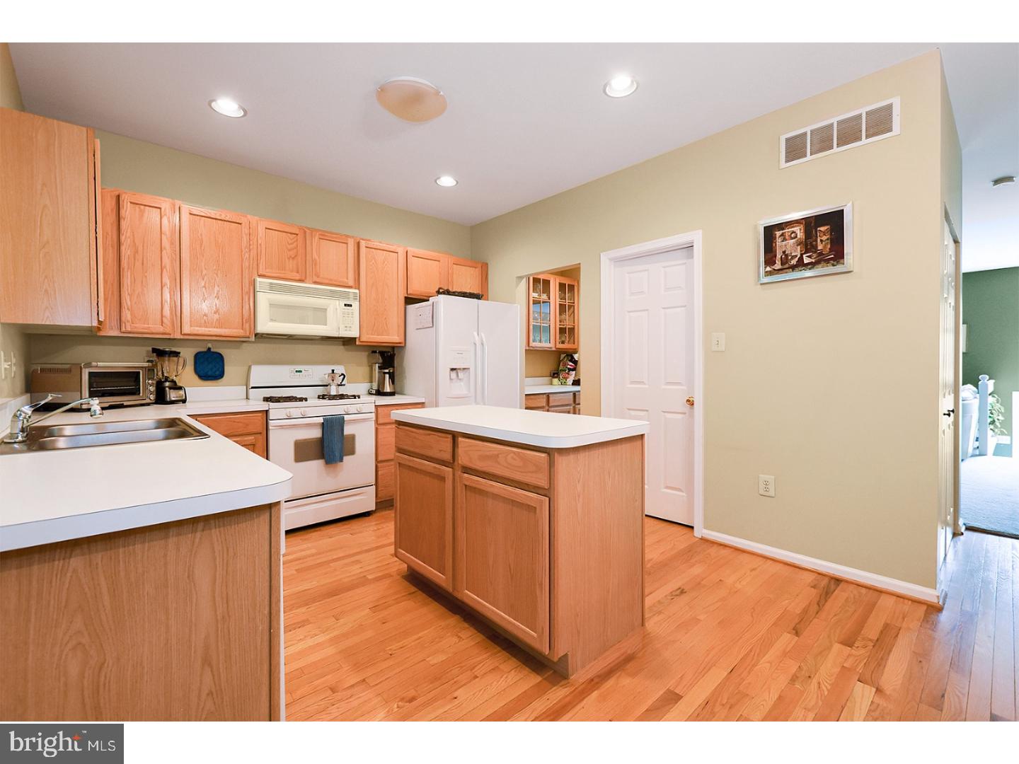 102 Brandywine Road Malvern, PA 19355 - Photo 10 of 23 Gallery Image 10