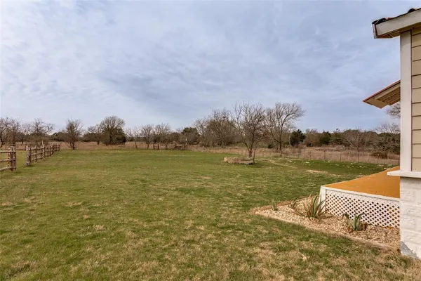 $1,700 | 1584 Kelly Road, Unit A, Aledo, TX 76008