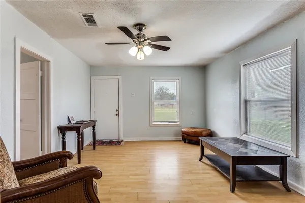 $1,700 | 1584 Kelly Road, Unit A, Aledo, TX 76008