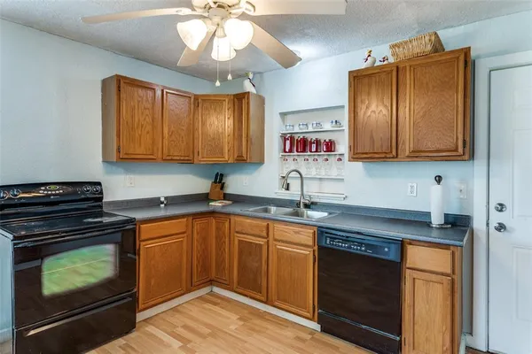 $1,700 | 1584 Kelly Road, Unit A, Aledo, TX 76008