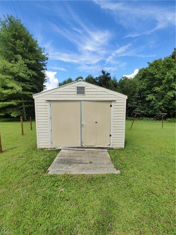 779 Gambetta Road Galax, VA 24333 - Photo 9 of 47 Gallery Image 9