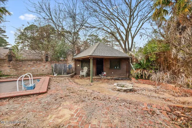 $290,000 | 4545 Meadowhill Drive, Jackson, MS 39206