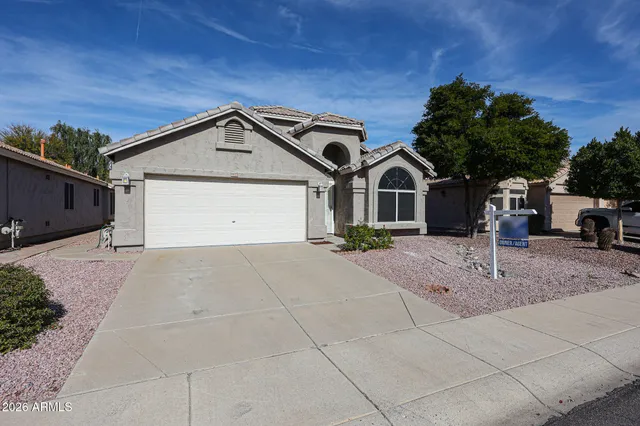 $557,999 | 922 East Blackhawk Drive, Phoenix, AZ 85024