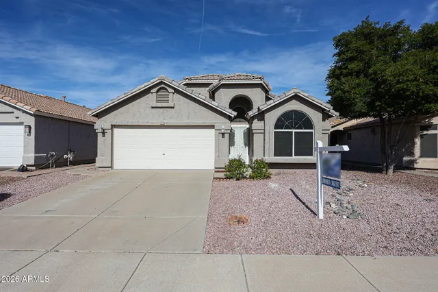 $557,999 | 922 East Blackhawk Drive, Phoenix, AZ 85024
