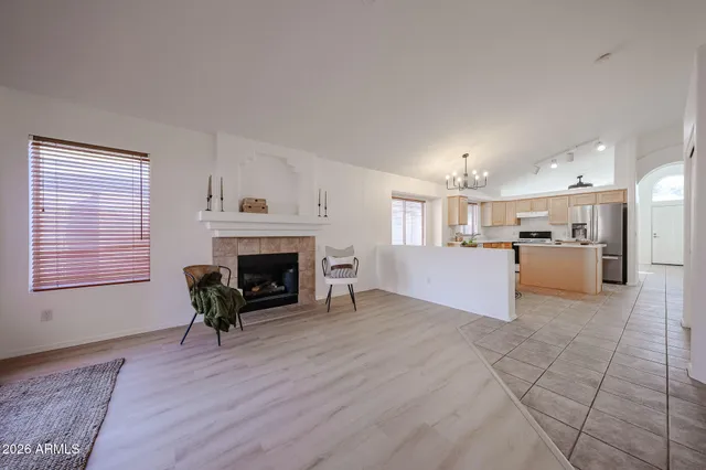 $557,999 | 922 East Blackhawk Drive, Phoenix, AZ 85024