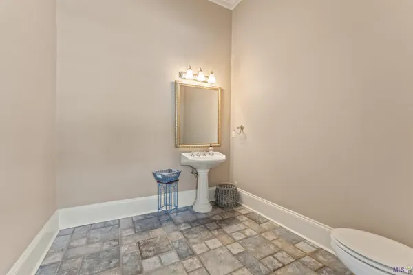 $1,195,000 | 20355 Greenwell Springs Road, Greenwell Springs, LA 70739