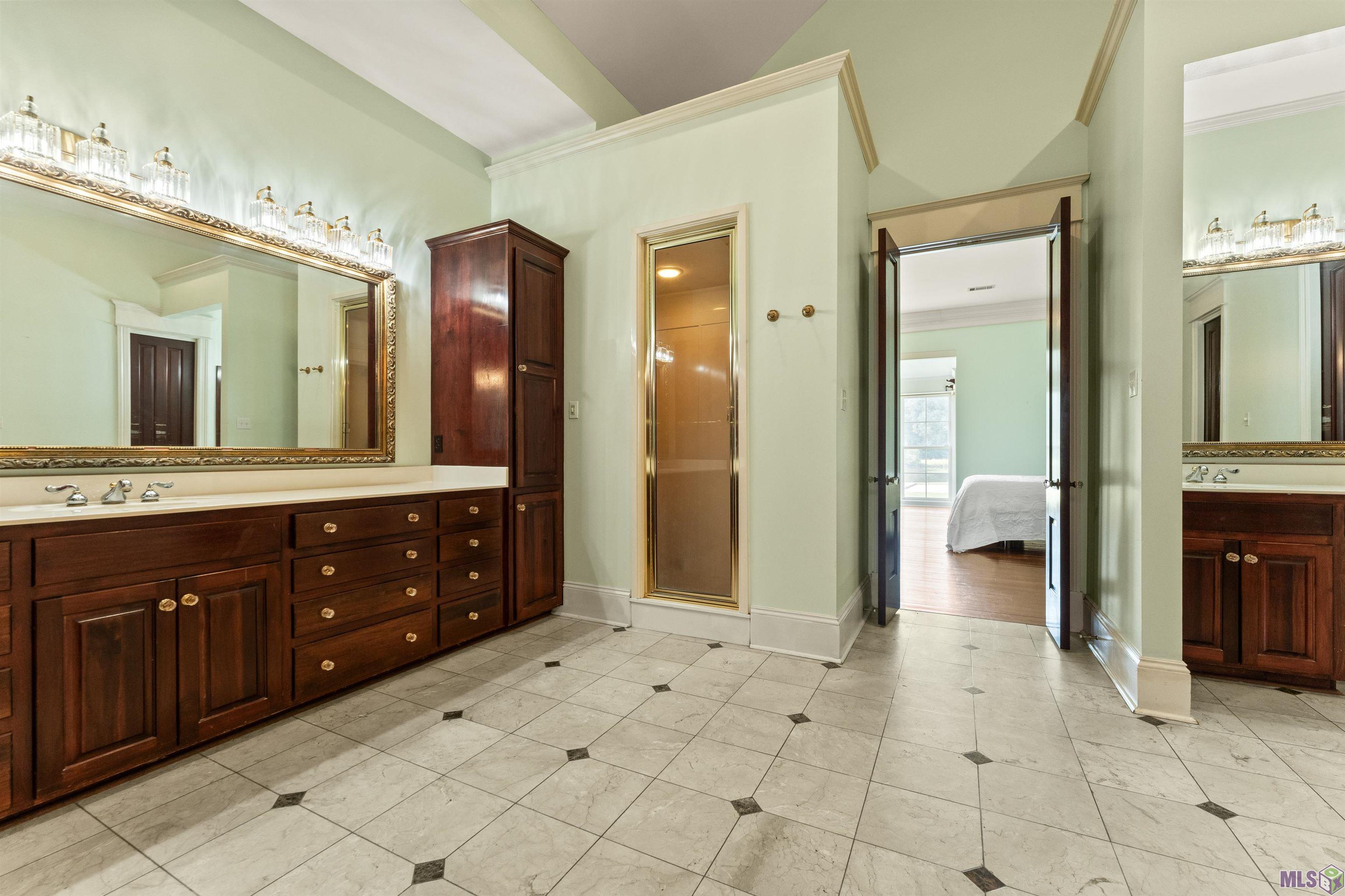 20355 Greenwell Springs Road Greenwell Springs, LA 70739 - Photo 4 of 26