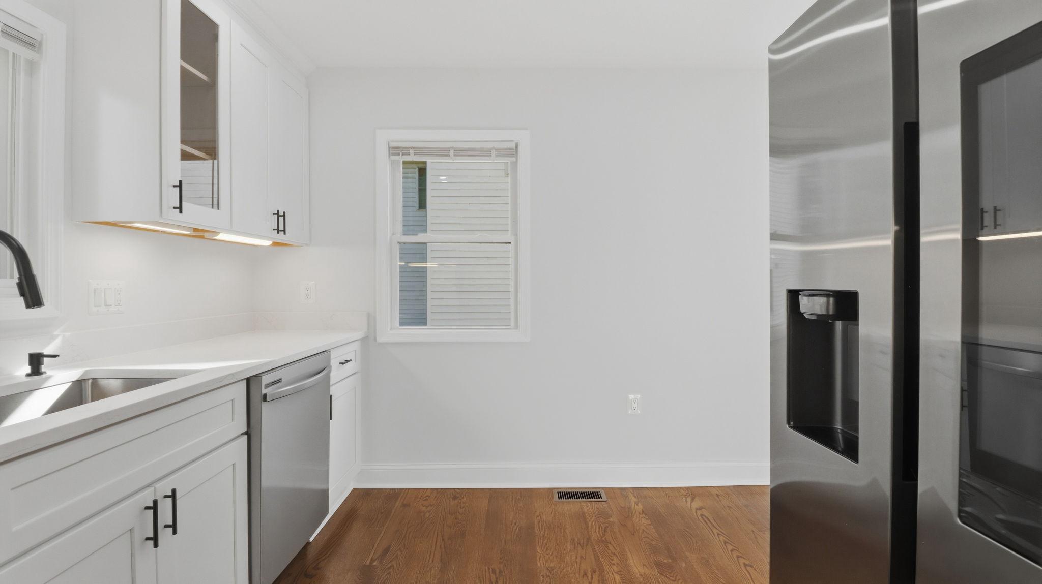 5633 Jamestown Road Hyattsville, MD 20782 - Photo 13 of 47 Kitchen w/ stainless steel appliances