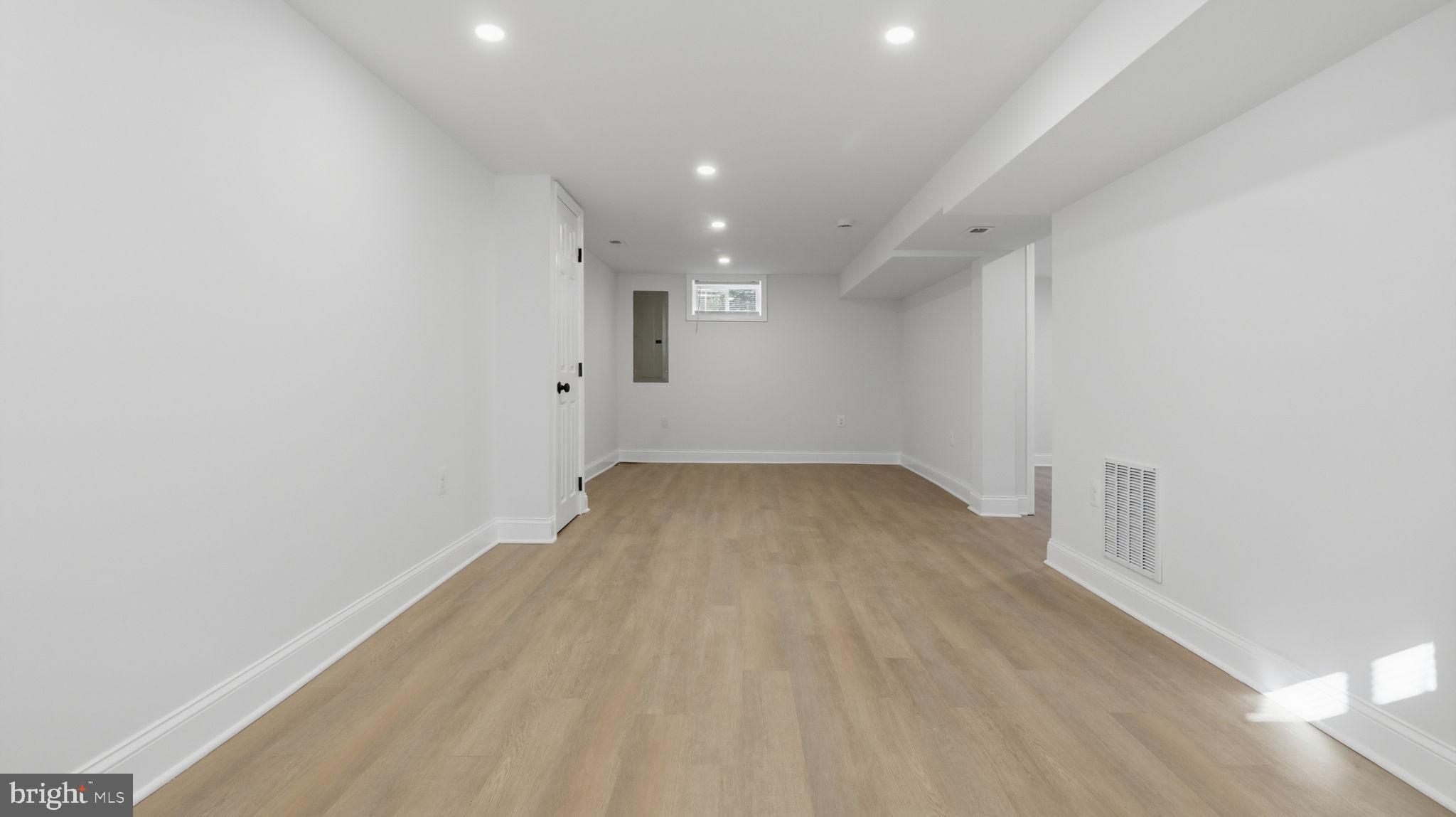 5633 Jamestown Road Hyattsville, MD 20782 - Photo 31 of 47 Spacious, versatile blank canvas awaits.