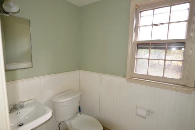 $750,000 | 41 Pepperbush Lane, Fairfield, CT 06824