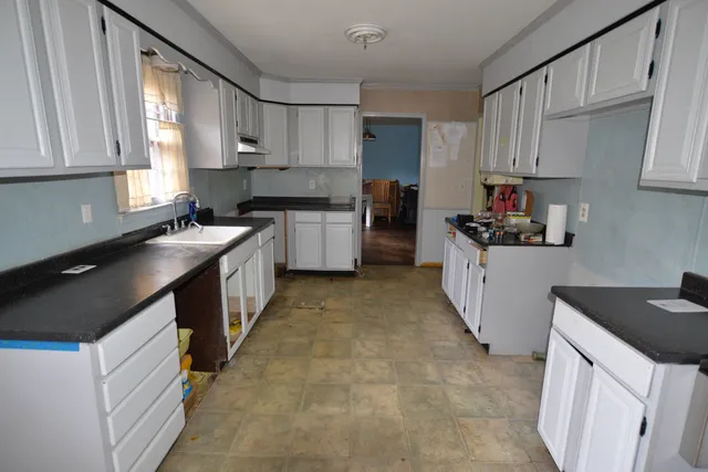 $750,000 | 41 Pepperbush Lane, Fairfield, CT 06824