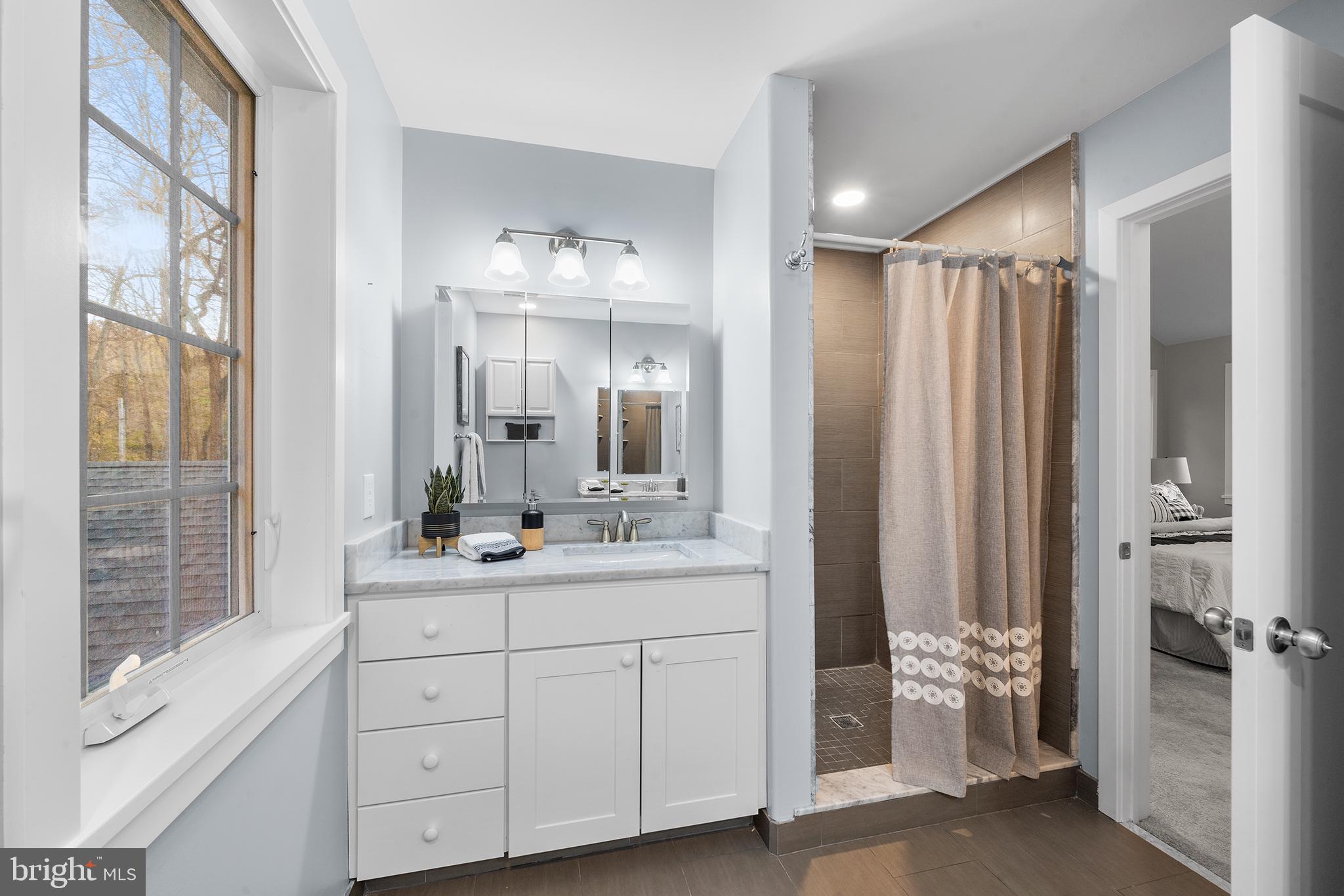 456 General Washington Road Wayne, PA 19087 - Photo 25 of 47 Primary bathroom