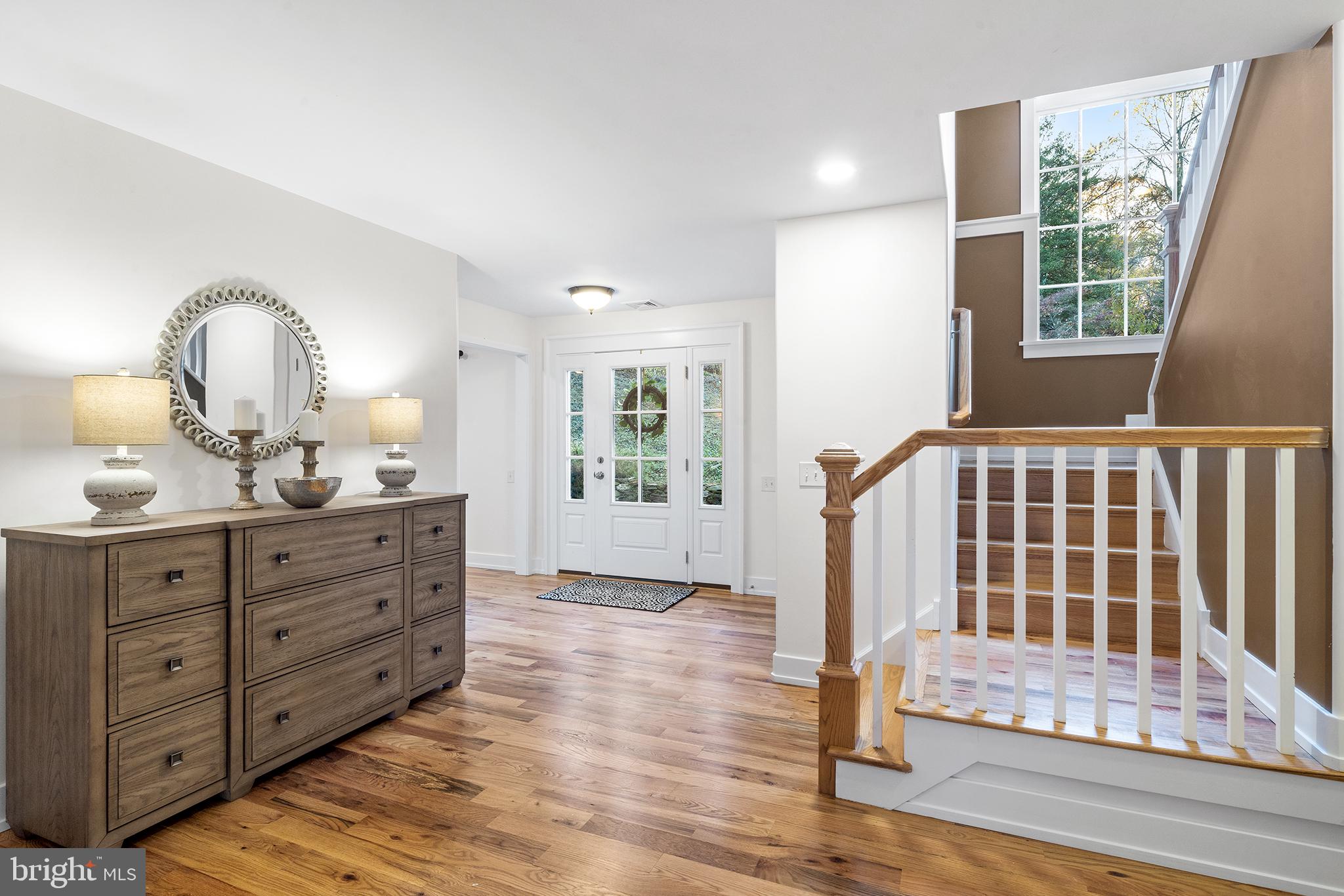 456 General Washington Road Wayne, PA 19087 - Photo 5 of 47 Foyer 3