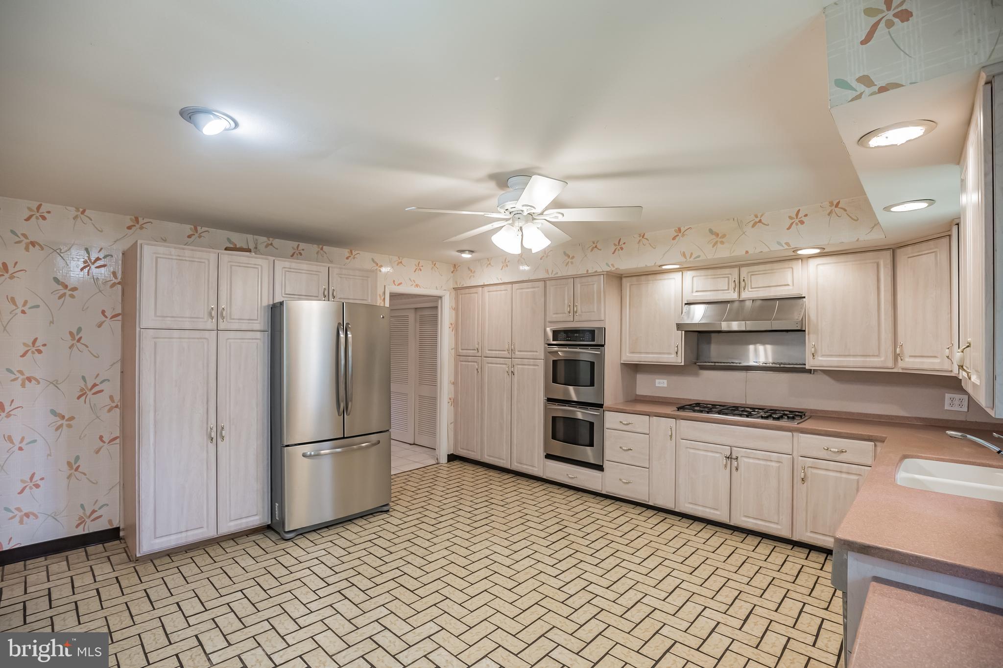 1427 Autumn Road Jenkintown, PA 19046 - Photo 11 of 36 Kitchen