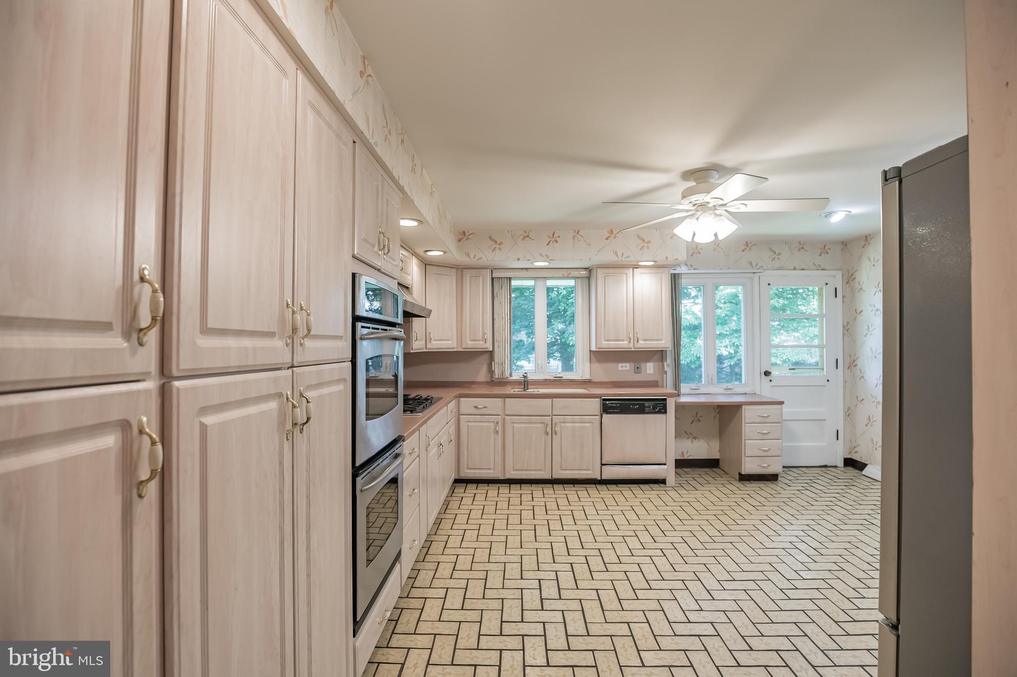 1427 Autumn Road Jenkintown, PA 19046 - Photo 13 of 36 Kitchen