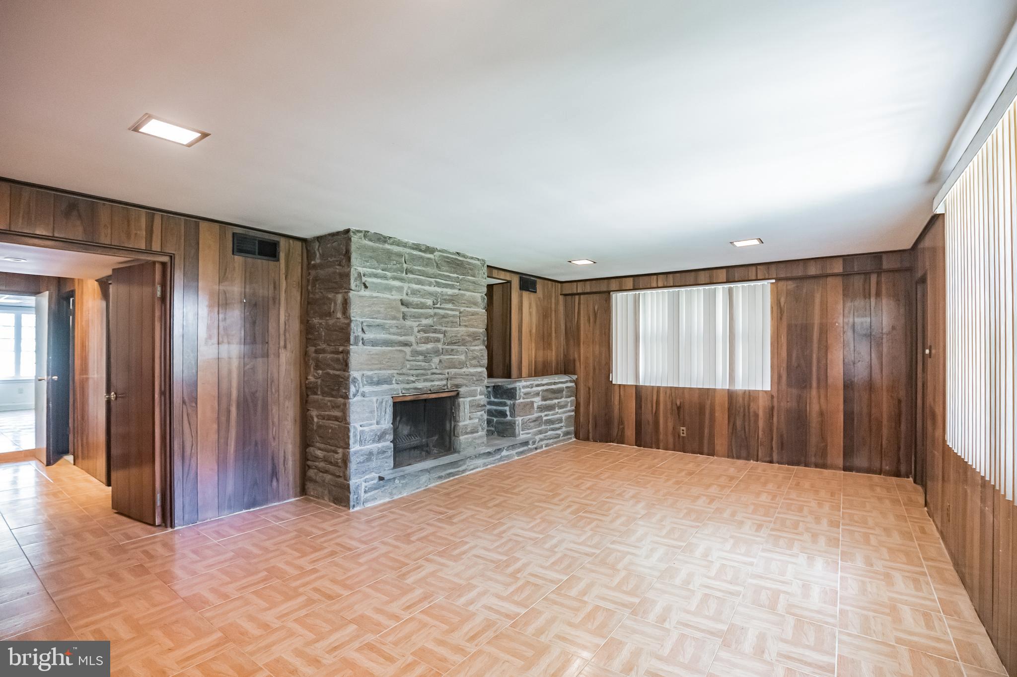 1427 Autumn Road Jenkintown, PA 19046 - Photo 16 of 36 Den #1