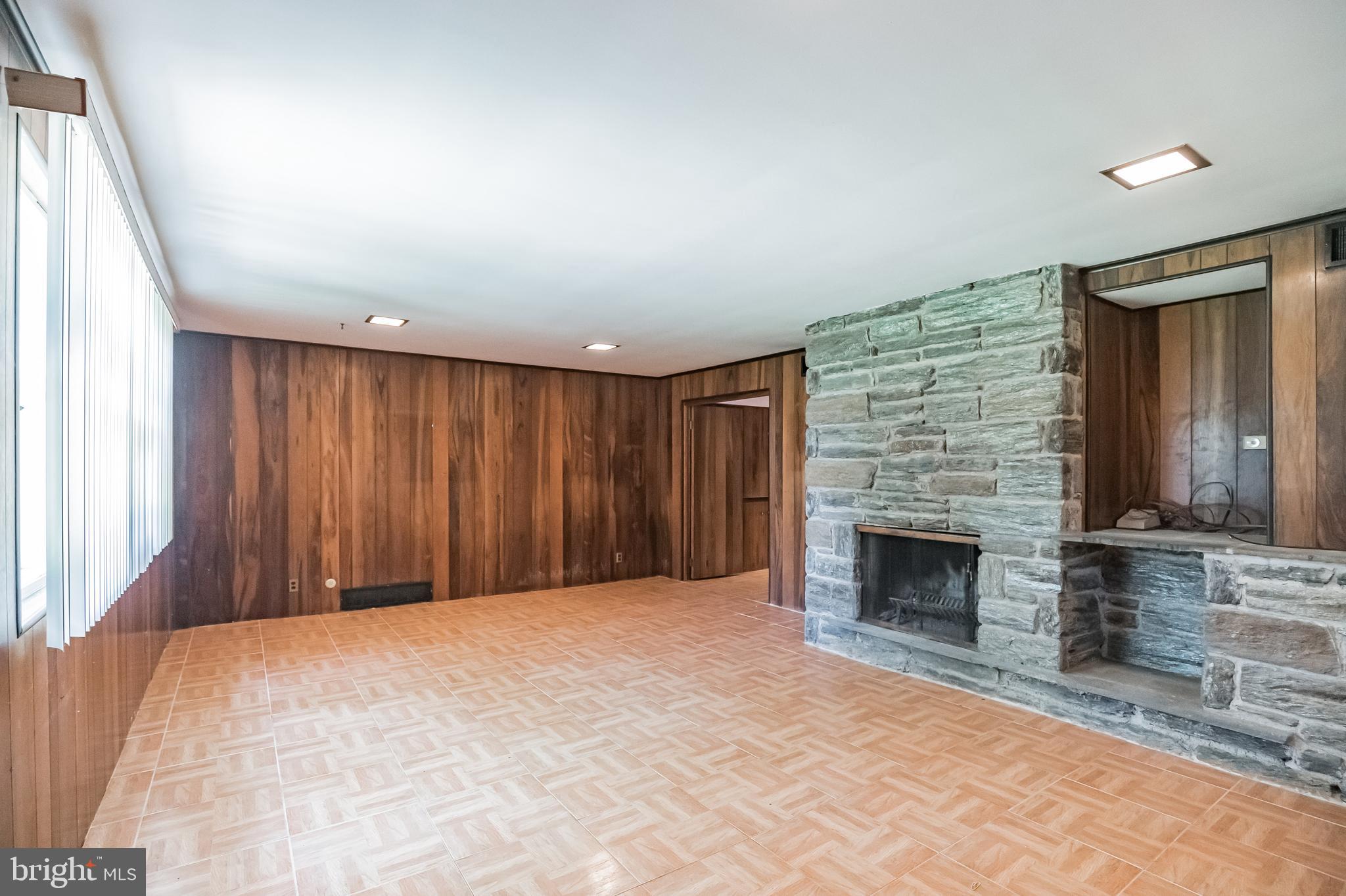 1427 Autumn Road Jenkintown, PA 19046 - Photo 17 of 36 Den #1
