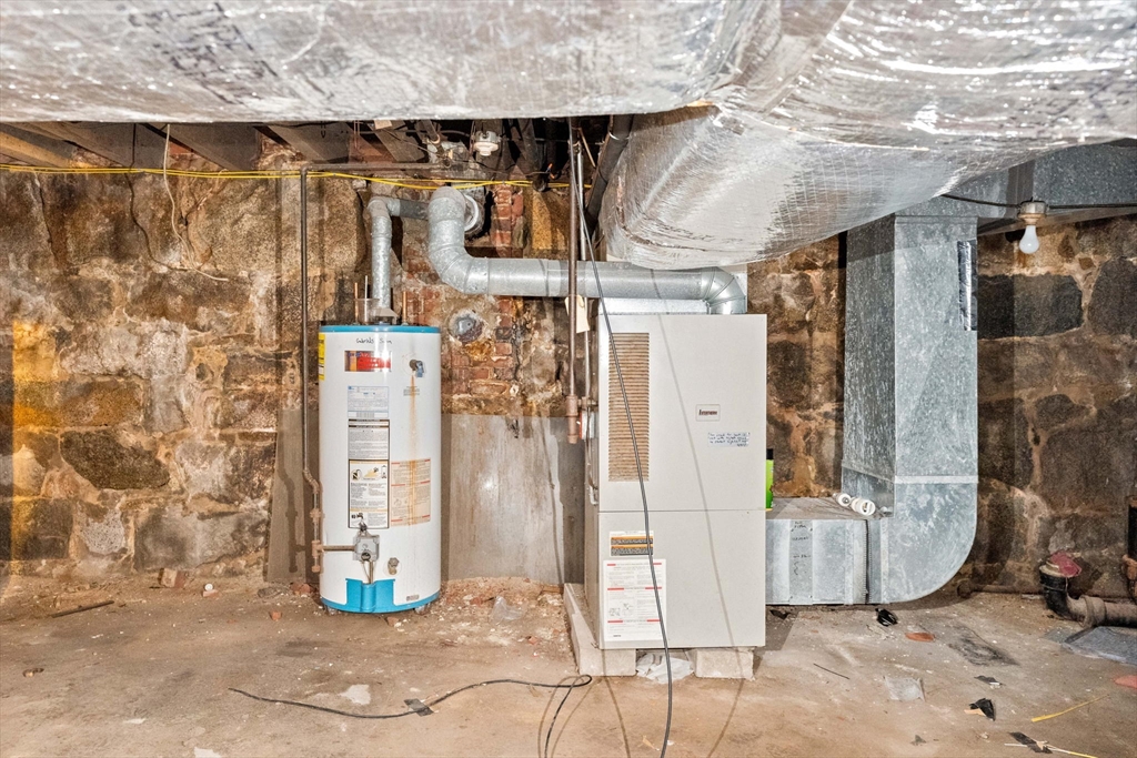 100-102 Main Street Gloucester, MA 01930 - Photo 38 of 40 a view of a entryway door of the building