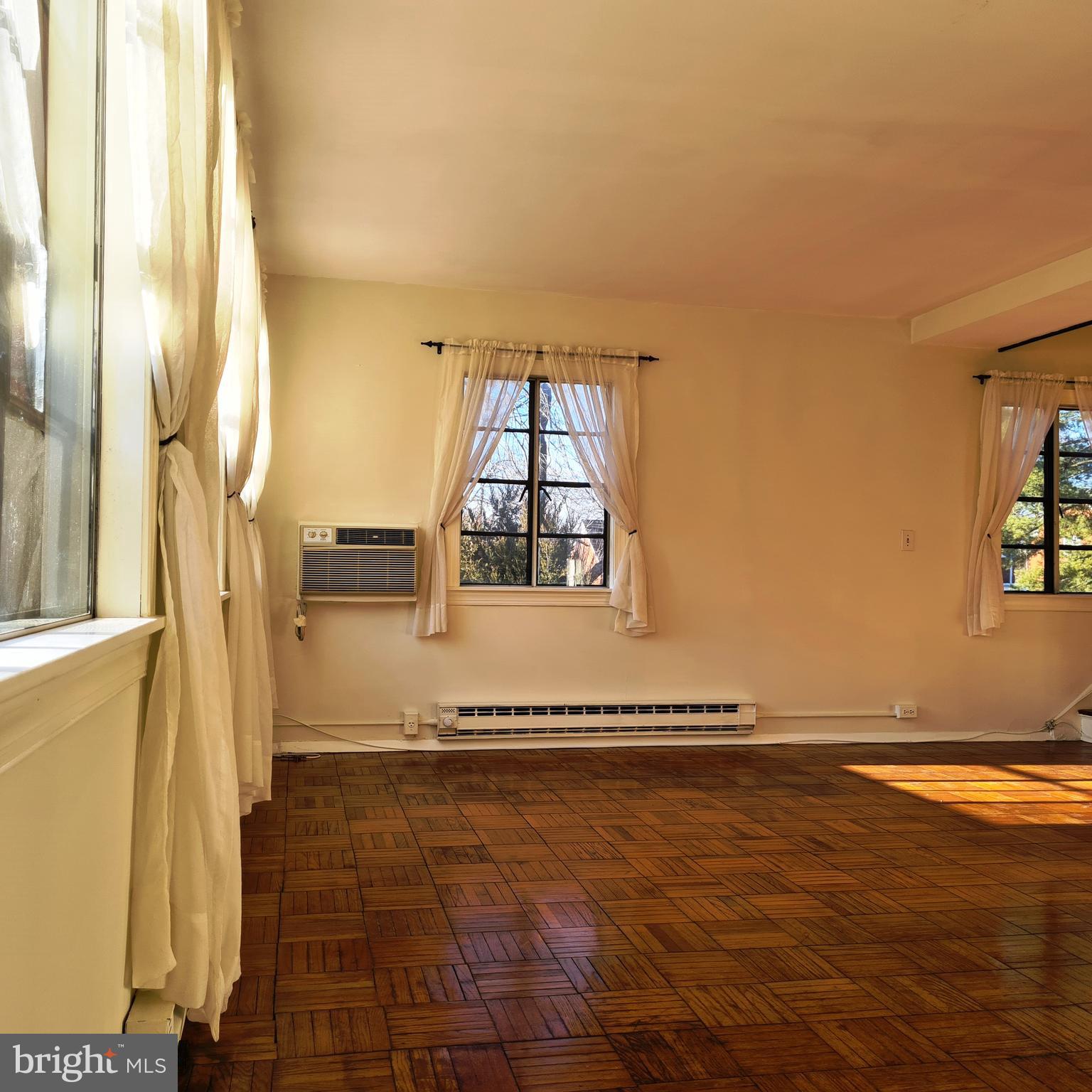 3215 Gunston Road, Unit 108 Alexandria, VA 22302 - Photo 13 of 55