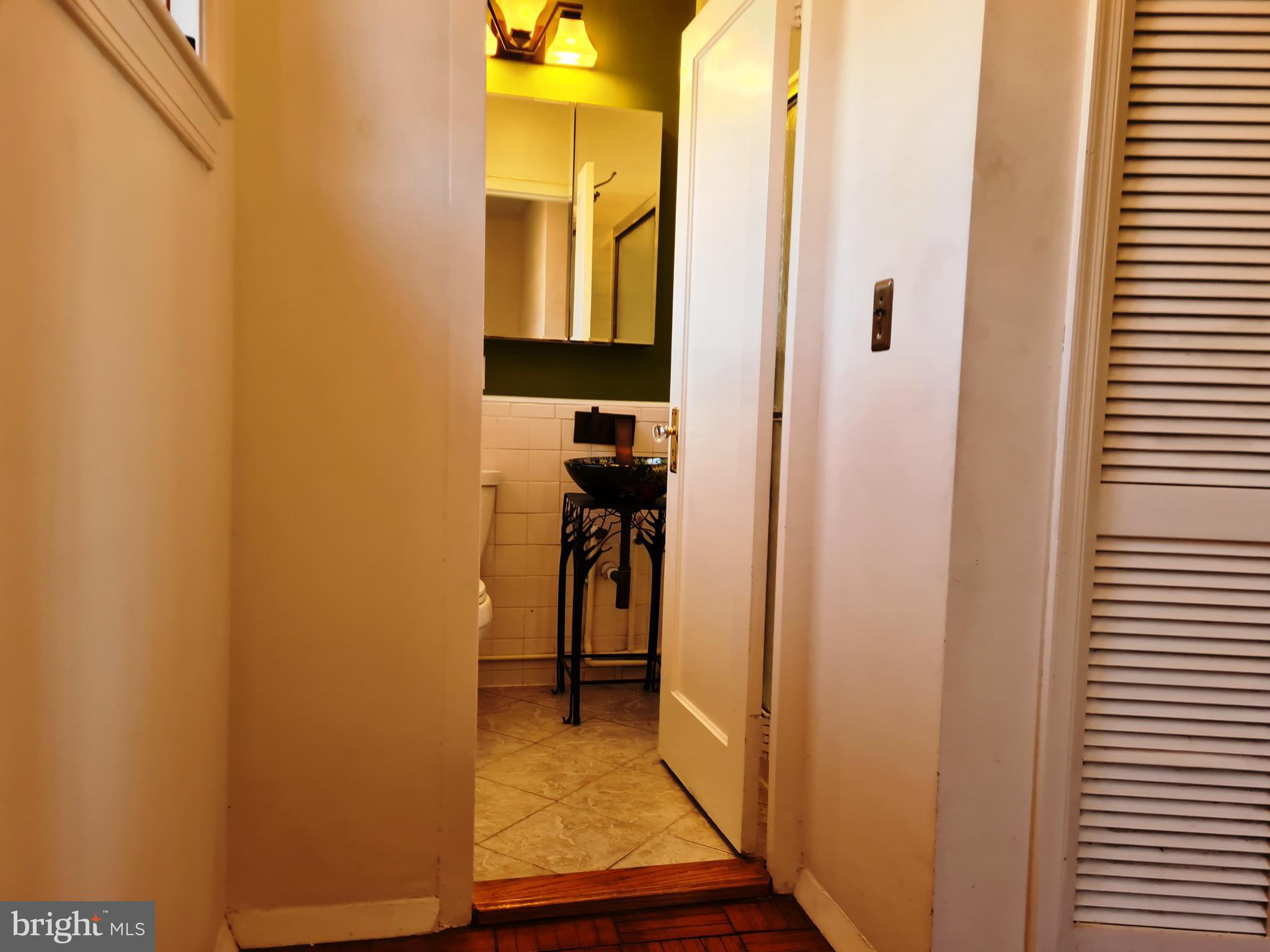 3215 Gunston Road, Unit 108 Alexandria, VA 22302 - Photo 22 of 55