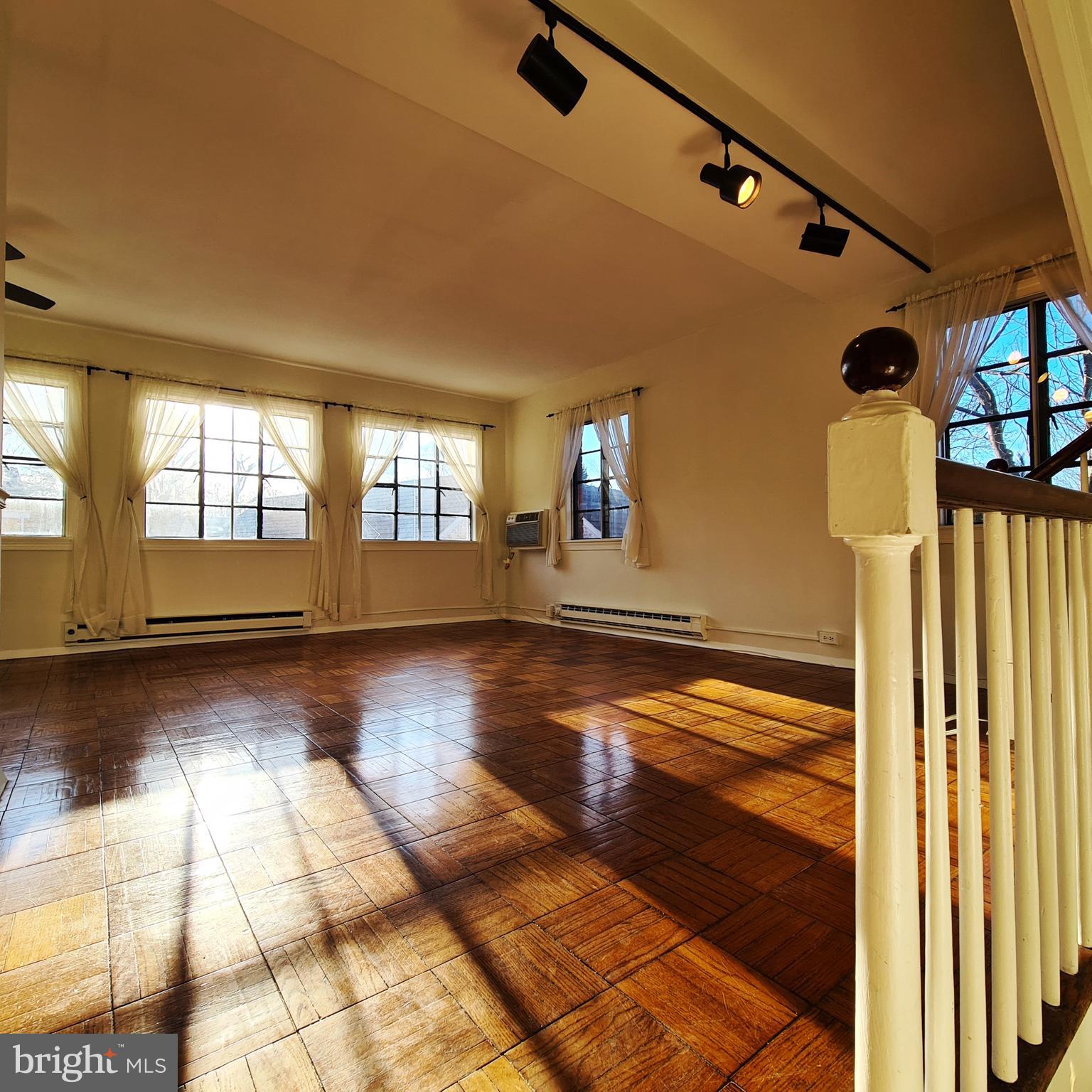 3215 Gunston Road, Unit 108 Alexandria, VA 22302 - Photo 4 of 55