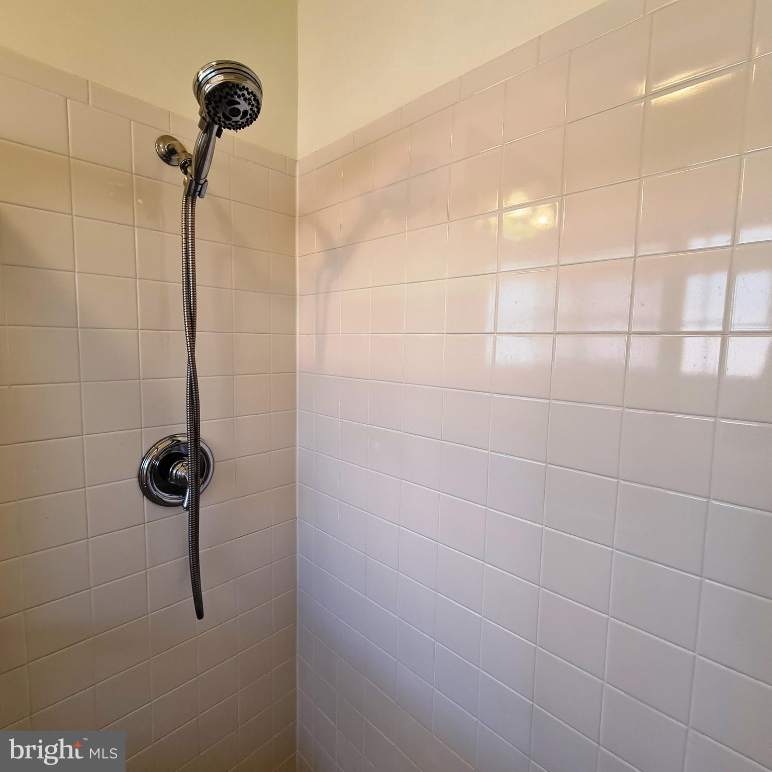 3215 Gunston Road, Unit 108 Alexandria, VA 22302 - Photo 37 of 55
