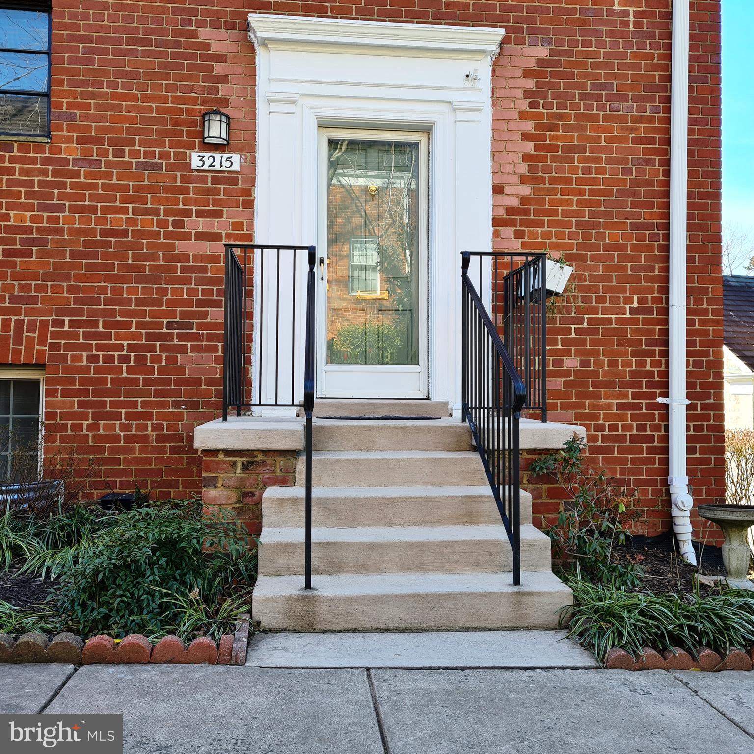 3215 Gunston Road, Unit 108 Alexandria, VA 22302 - Photo 52 of 55