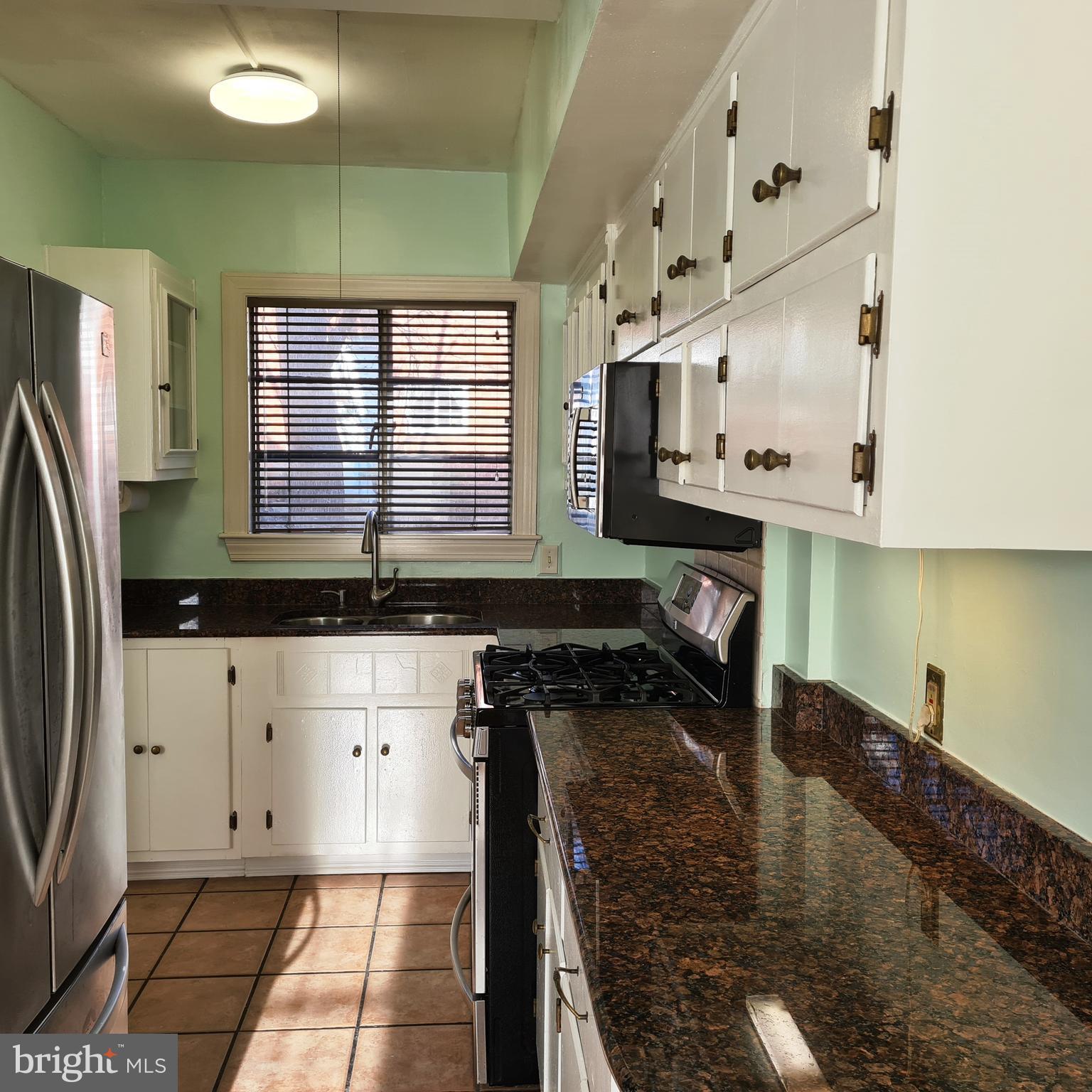 3215 Gunston Road, Unit 108 Alexandria, VA 22302 - Photo 7 of 55