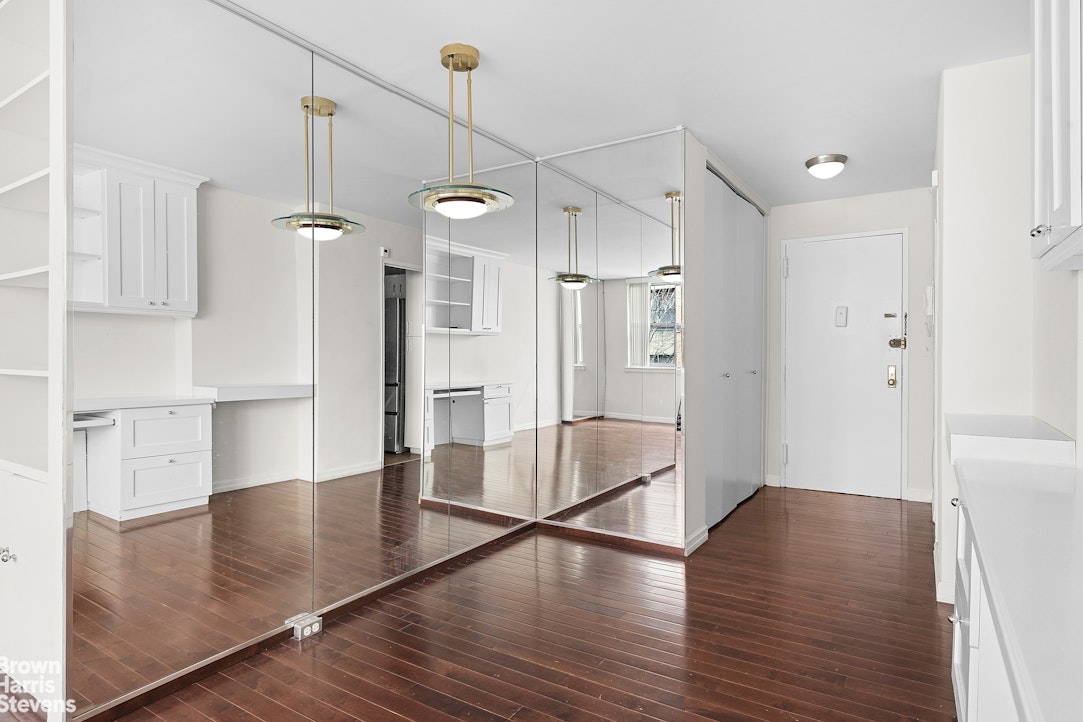 222 East 80th Street, Unit 3H Manhattan, NY 10075 - Photo 9 of 16