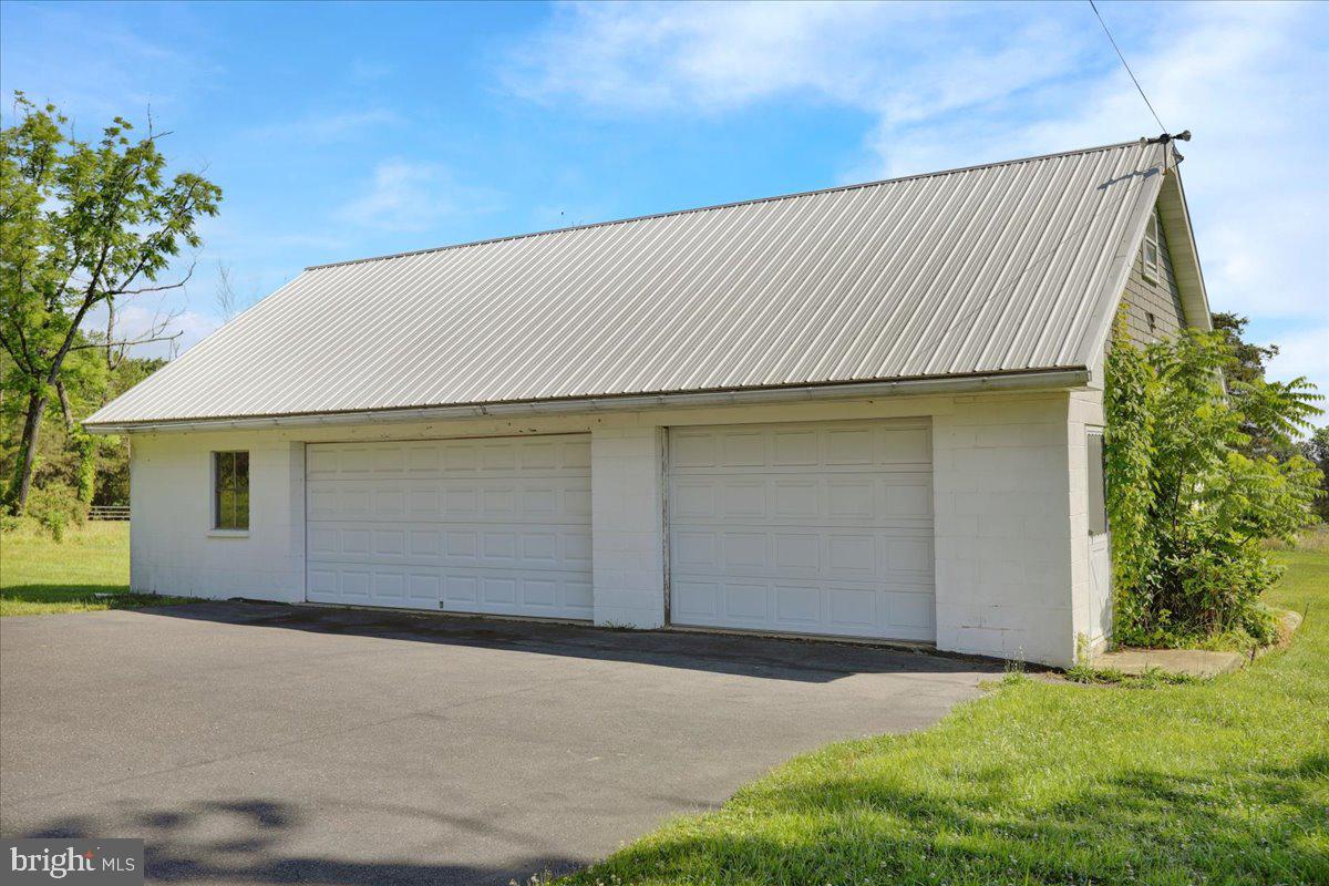 2305 Hill Road Perkiomenville, PA 18074 - Photo 12 of 43 Gallery Image 12