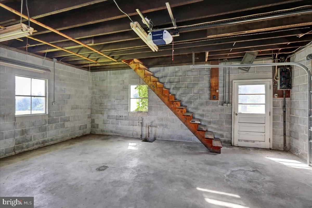 2305 Hill Road Perkiomenville, PA 18074 - Photo 33 of 43 Gallery Image 33