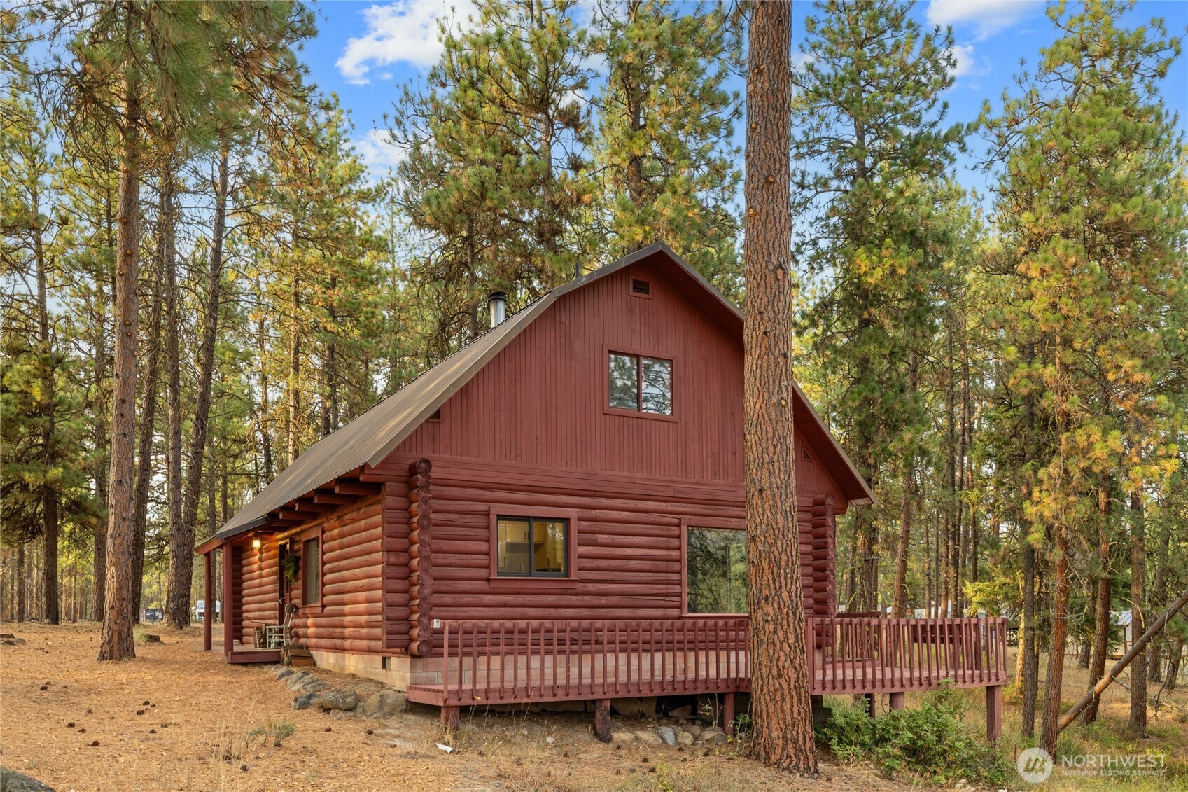 300 Teanaway Ridge Way Cle Elum, WA 98922 - Photo 33 of 38 a view of a house with a yard