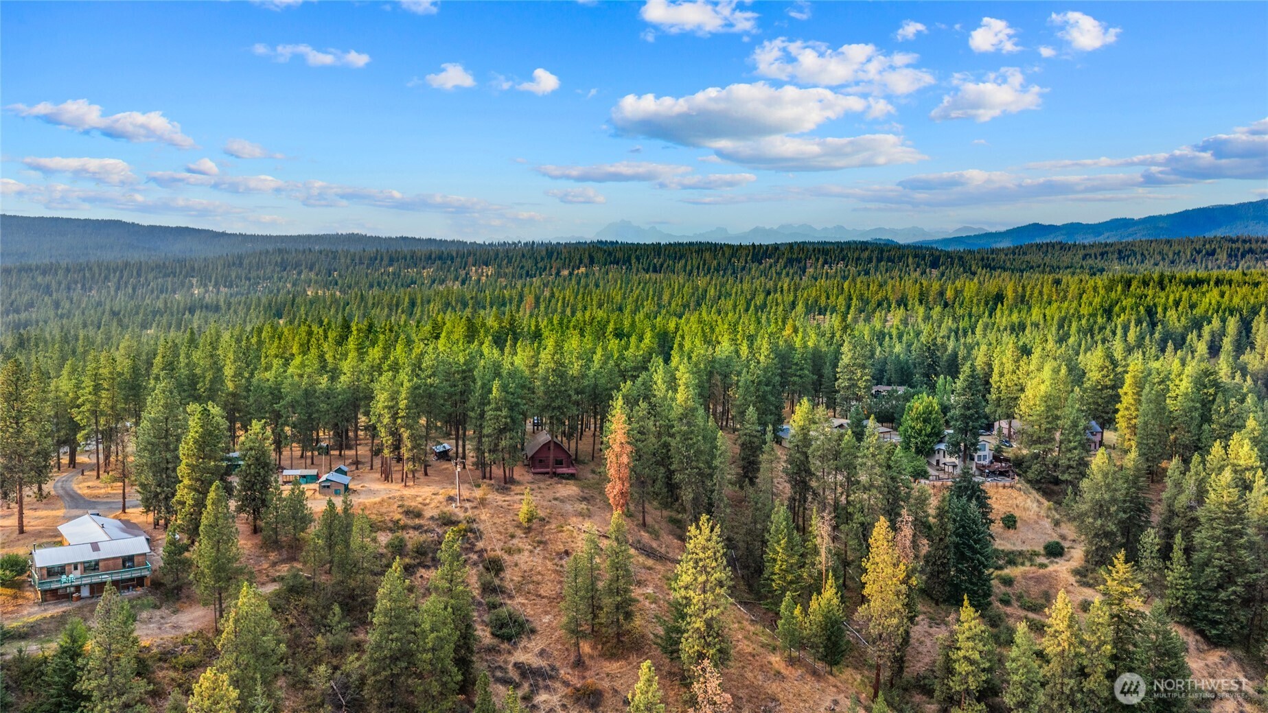 300 Teanaway Ridge Way Cle Elum, WA 98922 - Photo 38 of 38 a view of lake with green space