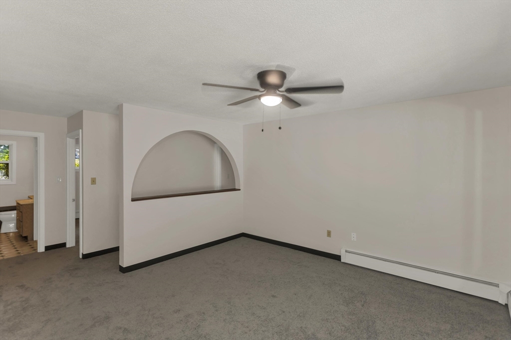 91 Partridge Lane, Unit 91 Chicopee, MA 01022 - Photo 5 of 26