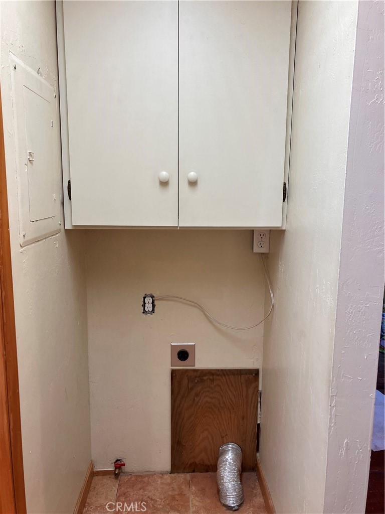 23228 Brookside Road Crestline, CA 92325 - Photo 16 of 22