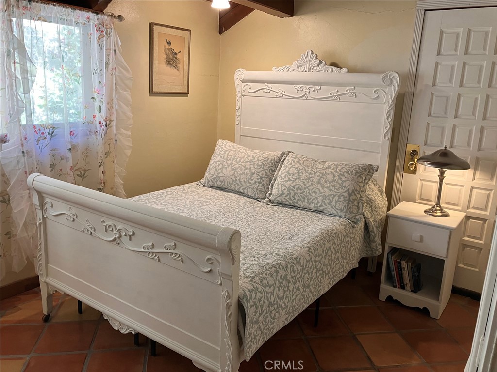 23228 Brookside Road Crestline, CA 92325 - Photo 7 of 22