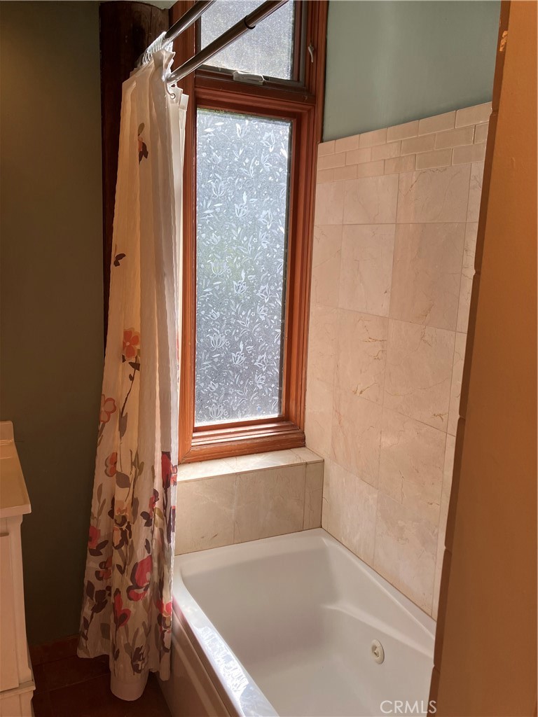 23228 Brookside Road Crestline, CA 92325 - Photo 9 of 22