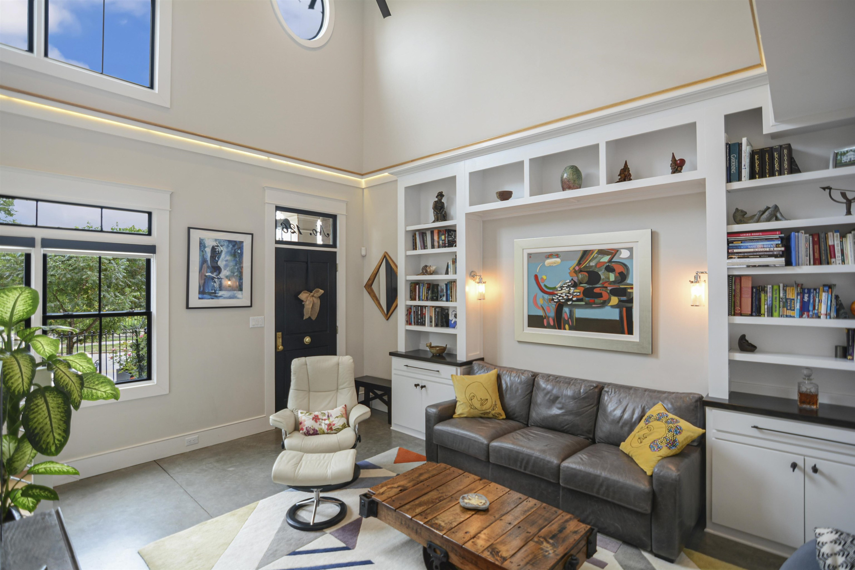 126 South East Street Raleigh, NC 27601 - Photo 4 of 39 Photo 4