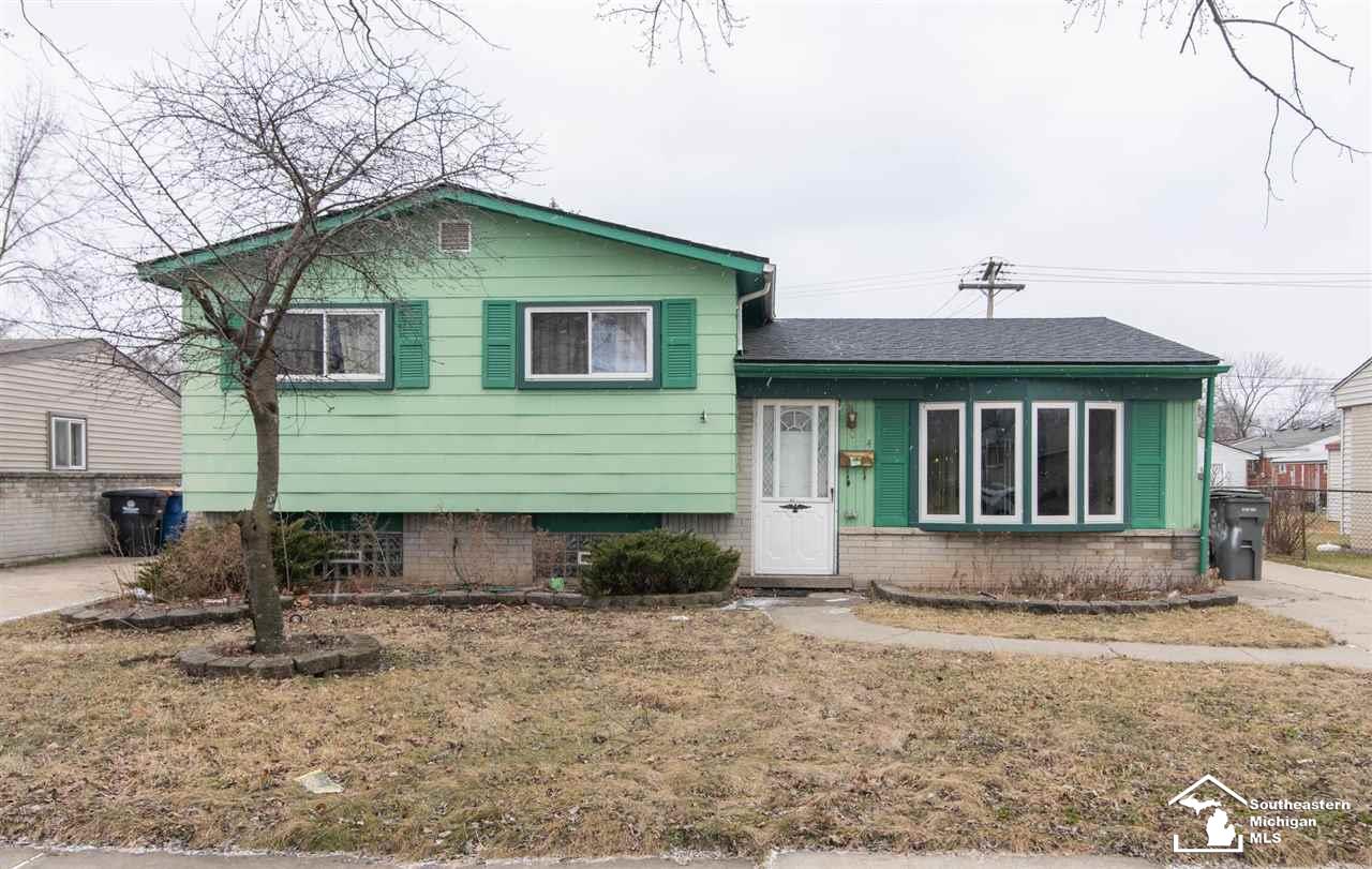 1054 South Henry Ruff Road Westland, MI 48186 - Photo 1 of 14
