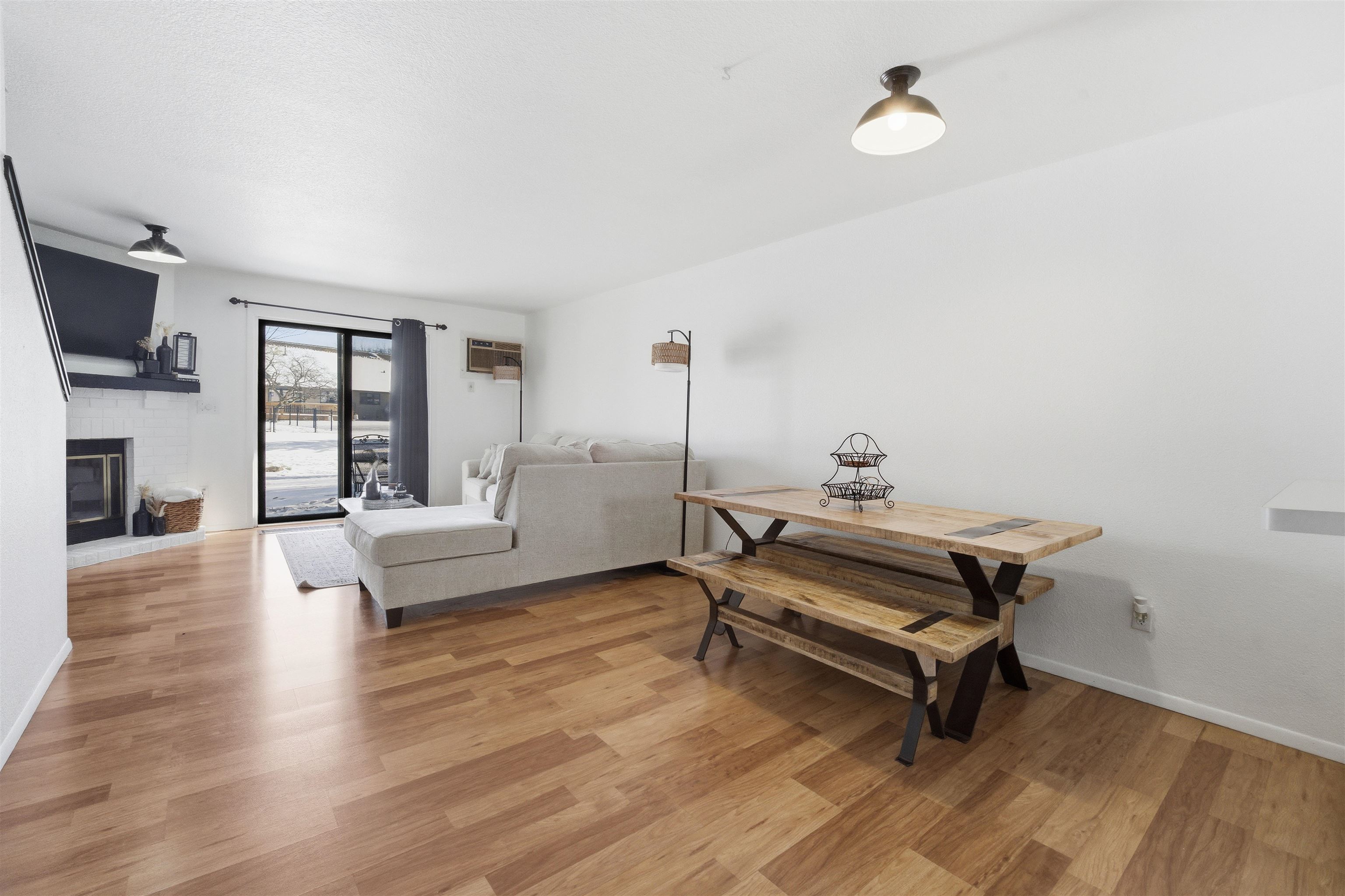 76 West Spencer Street Appleton, WI 54914 - Photo 3 of 23