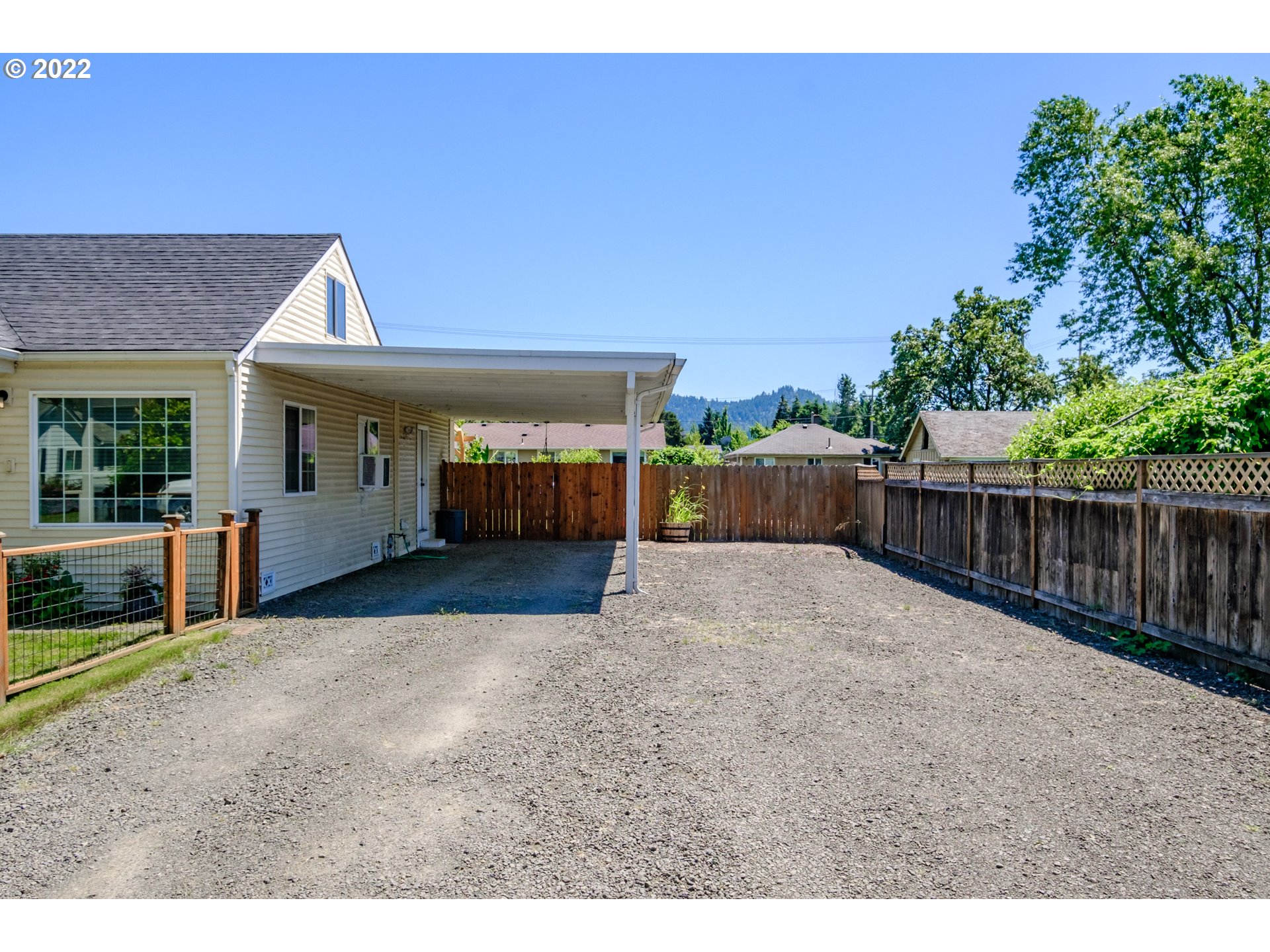 4235 Camellia Street Springfield, OR 97478 - Photo 5 of 27 a view of backyard with green space