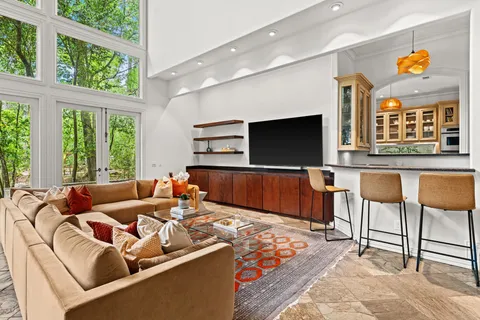 $2,750,000 | 64 Saddlebrook Lane, Houston, TX 77024