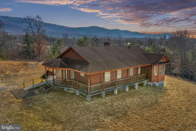 $599,000 | 4520 St Davids Church Road, Fort Valley, VA 22652